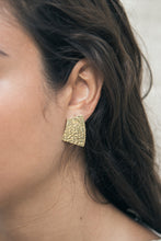 Load image into Gallery viewer, iura