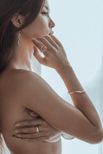 Load image into Gallery viewer, iaku