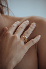 Load image into Gallery viewer, auka